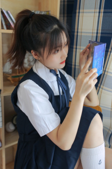 和爸爸kiss